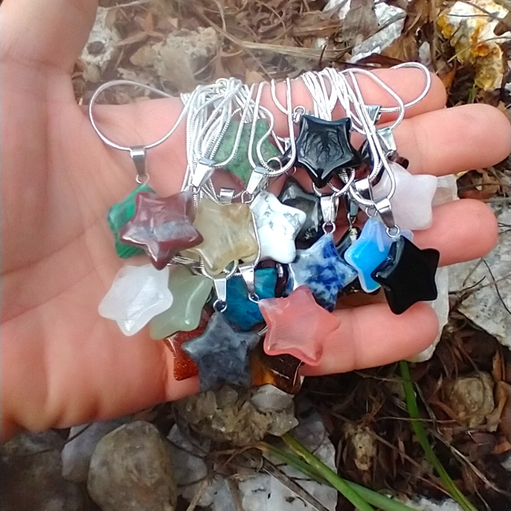 Star Shaped Stone on 20-22" chain